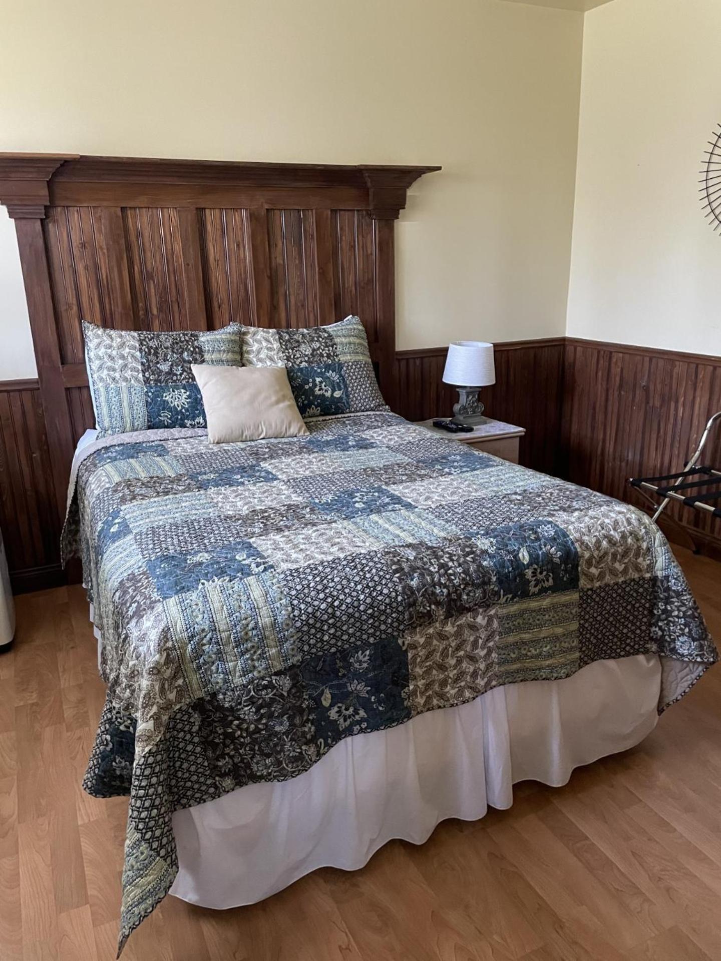 Hotel Sous La Croix 152725 Tadoussac Eksteriør billede