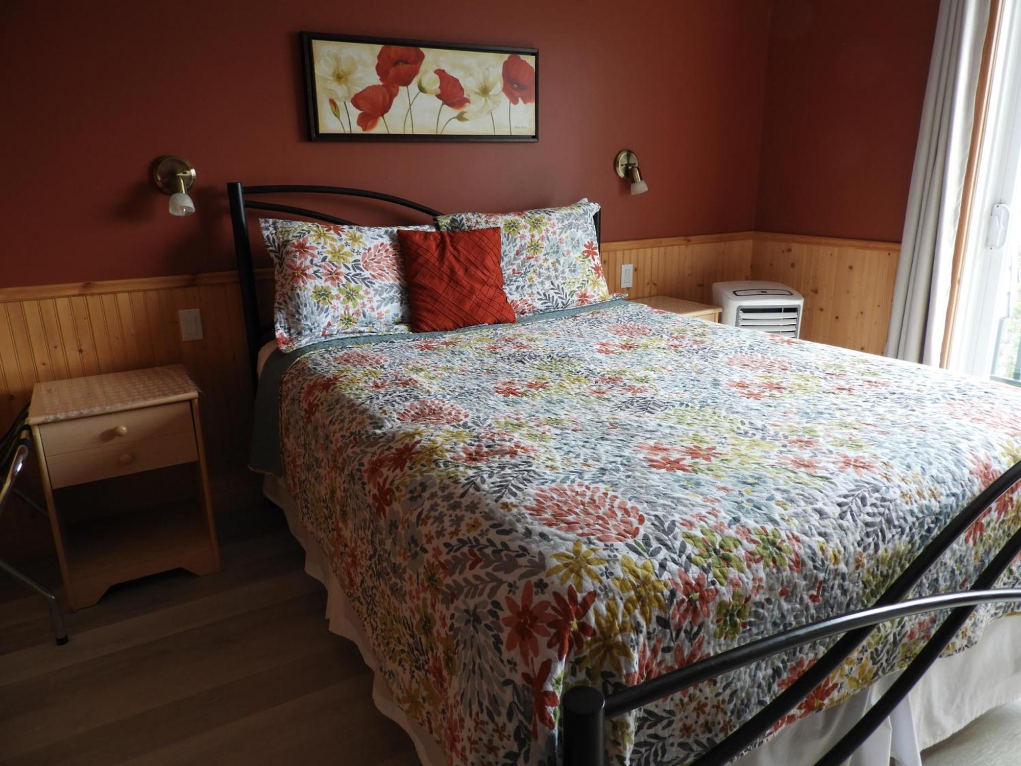 Hotel Sous La Croix 152725 Tadoussac Eksteriør billede