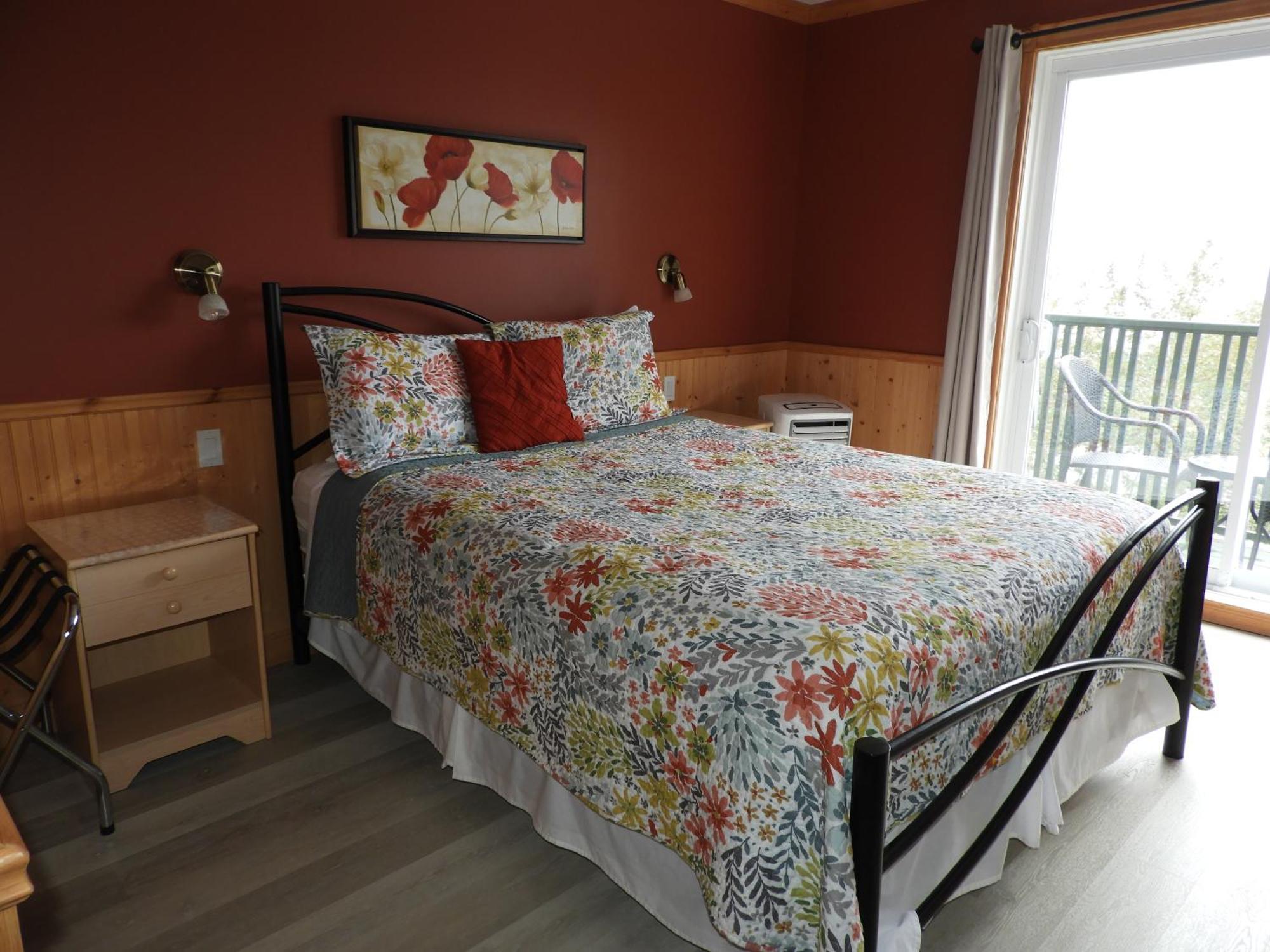 Hotel Sous La Croix 152725 Tadoussac Eksteriør billede