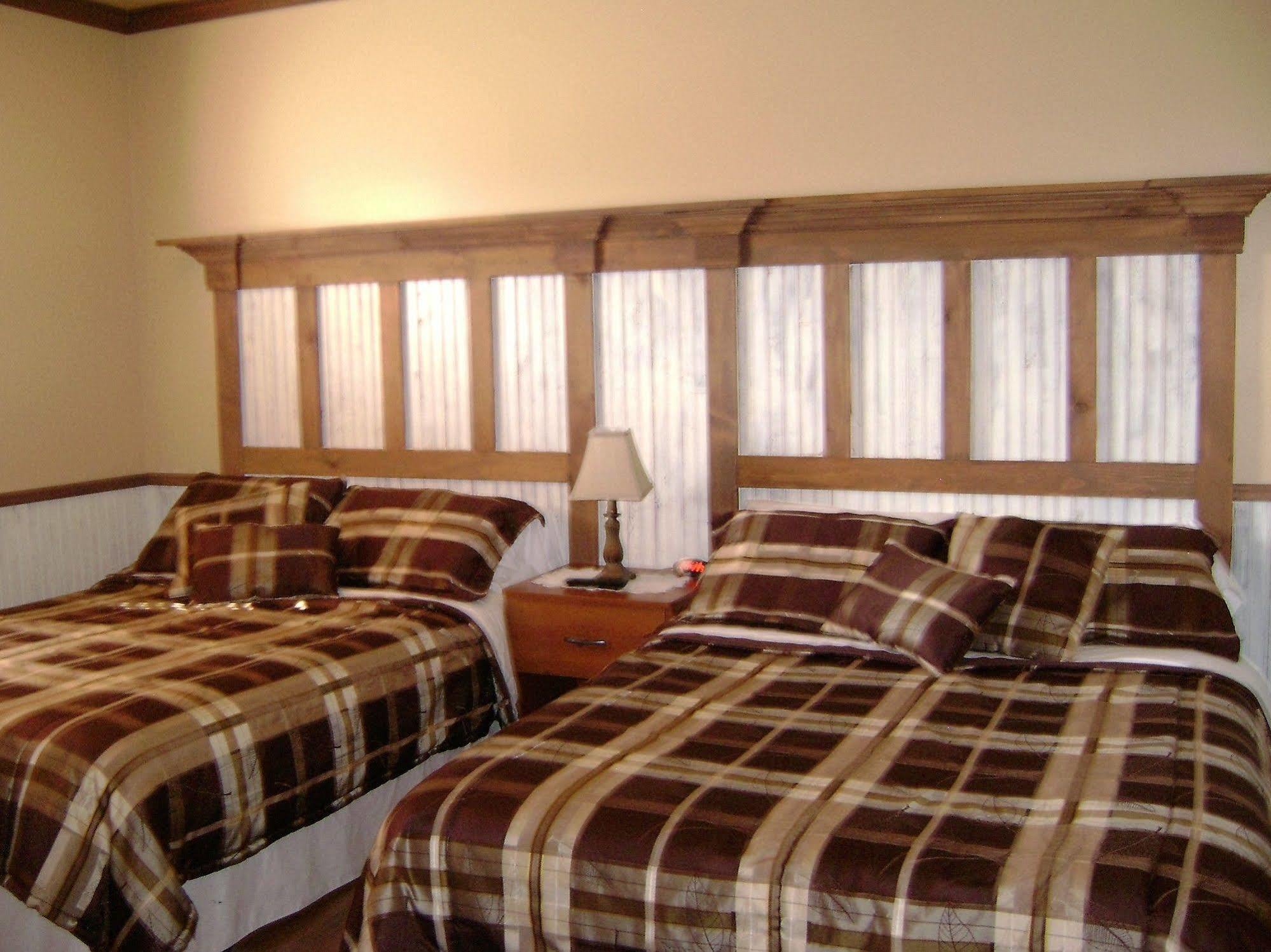 Hotel Sous La Croix 152725 Tadoussac Eksteriør billede