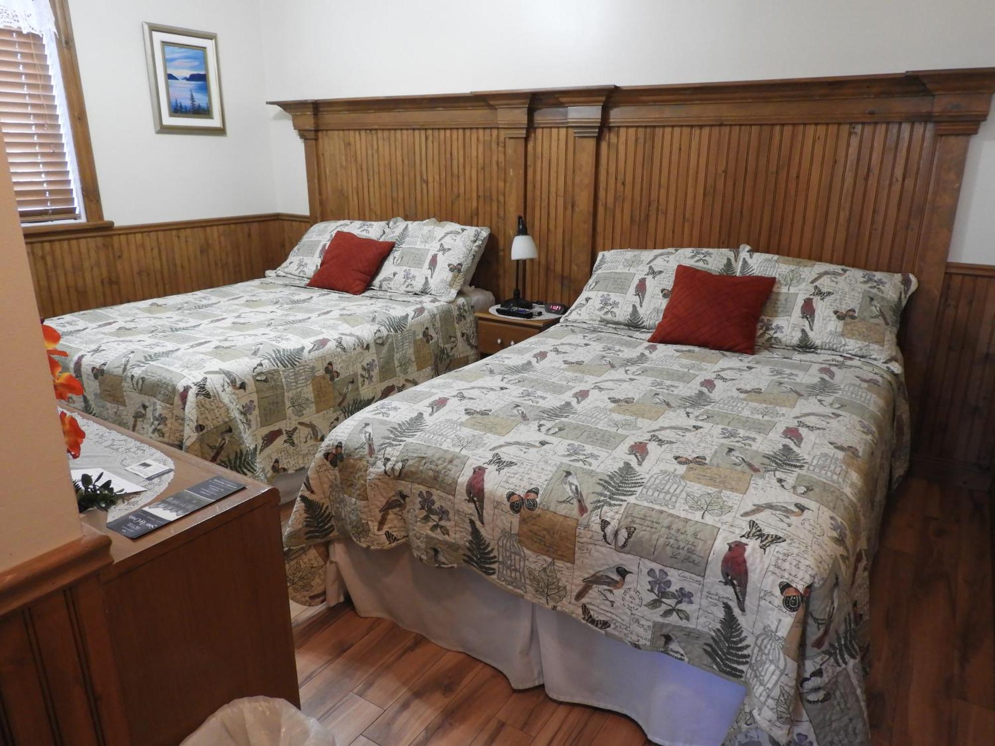 Hotel Sous La Croix 152725 Tadoussac Eksteriør billede